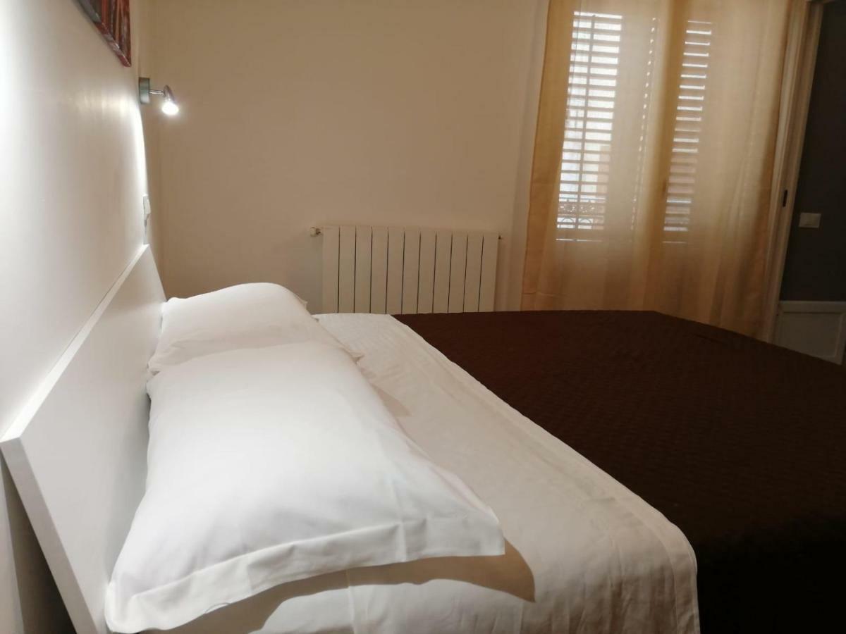 Opera Boutique Rooms 몬레알레 외부 사진