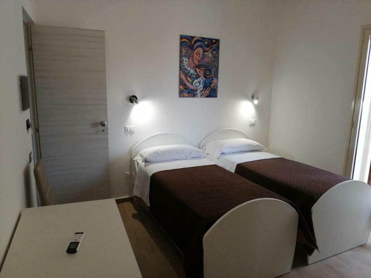 Opera Boutique Rooms 몬레알레 외부 사진