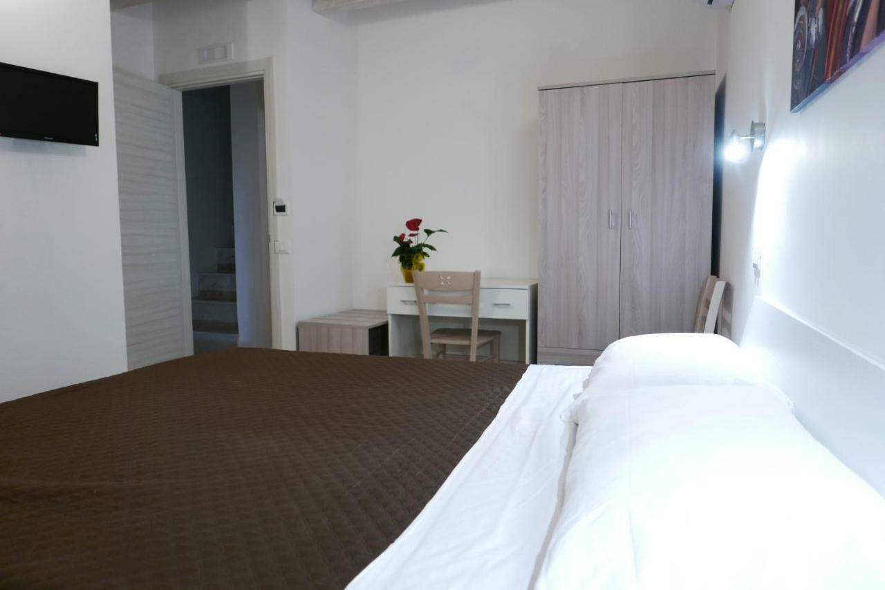 Opera Boutique Rooms 몬레알레 외부 사진