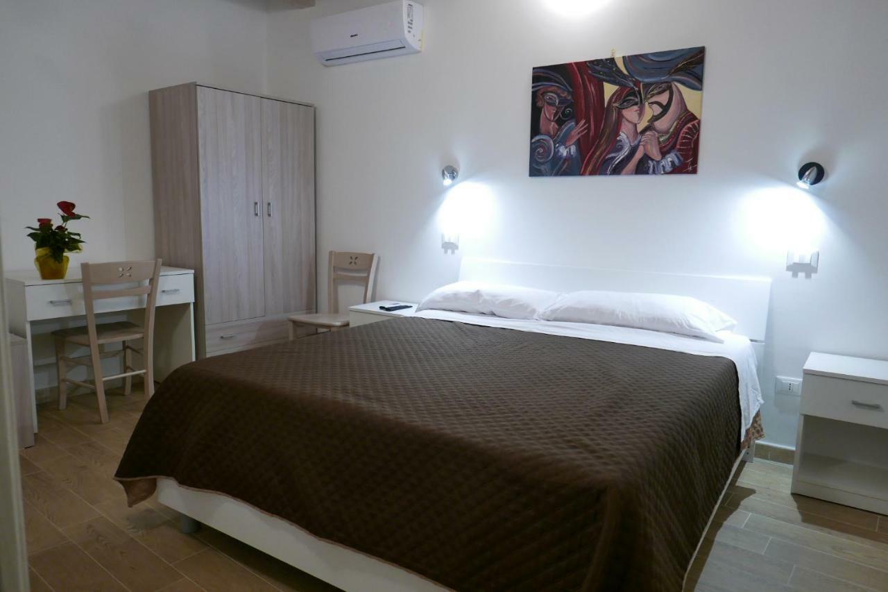 Opera Boutique Rooms 몬레알레 외부 사진