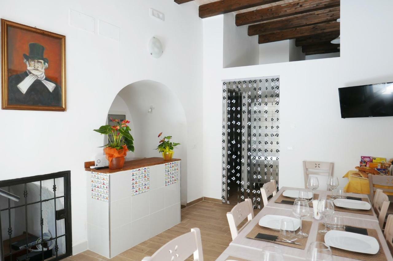 Opera Boutique Rooms 몬레알레 외부 사진