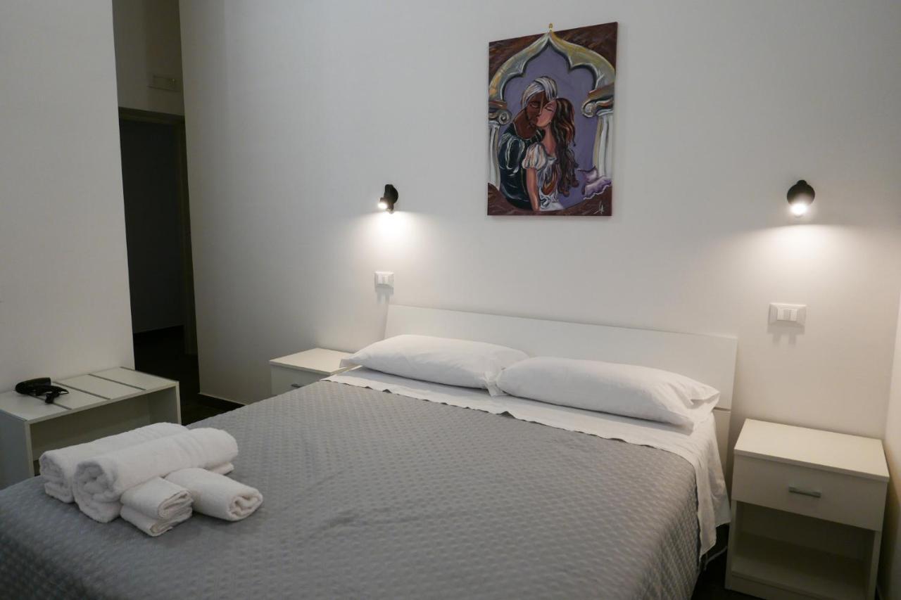 Opera Boutique Rooms 몬레알레 외부 사진