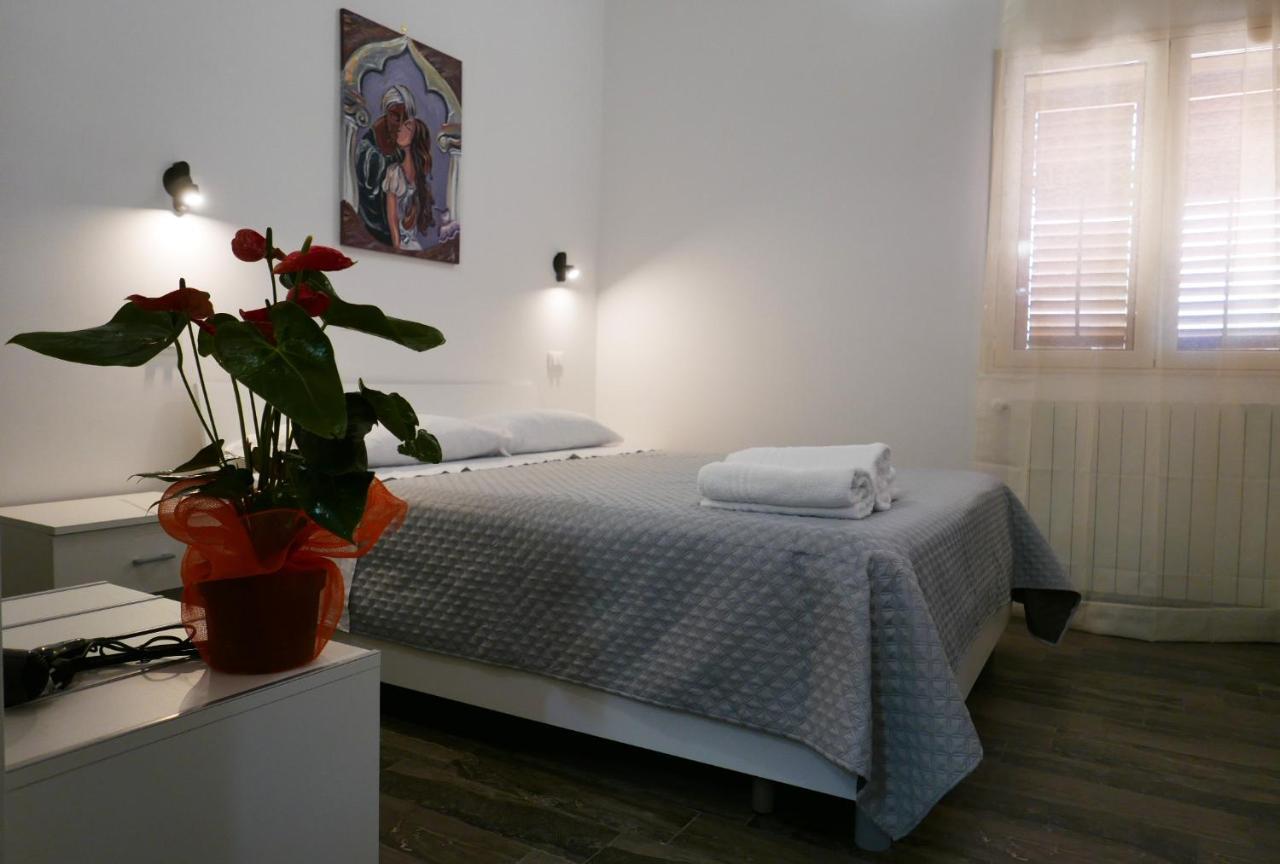 Opera Boutique Rooms 몬레알레 외부 사진